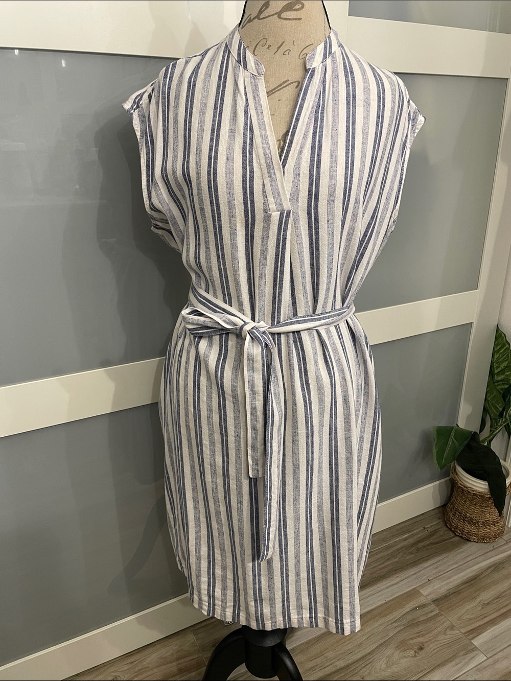 Jones New York Blue and White Striped Tie-Waist Midi Dress